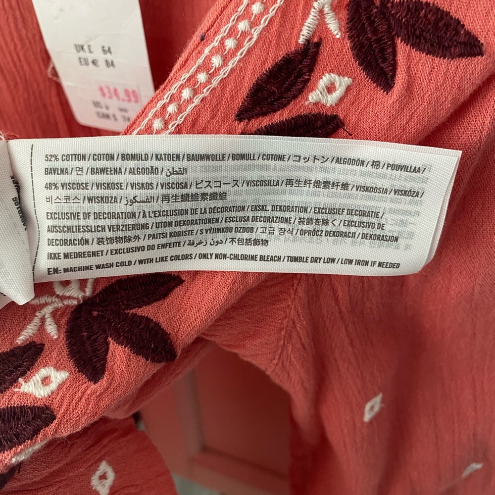 A&F pink top - Picture 4 of 4